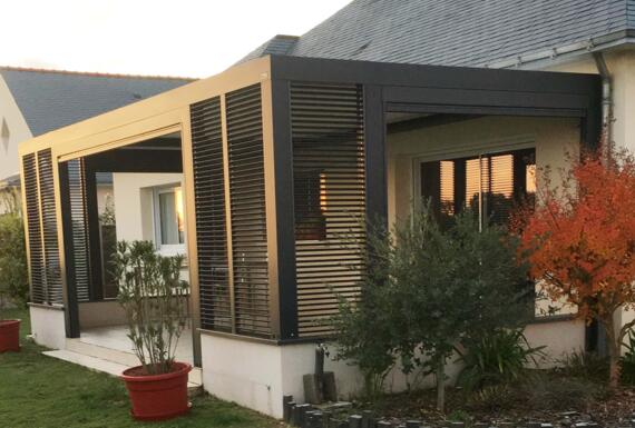 Réalisation d'une pergola Gustave Rideau à Vivy pour Isabelle et Michel