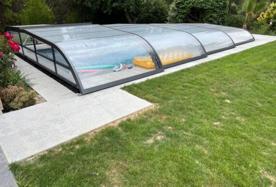 Réalisation d'un abri de piscine Gustave Rideau à Beaucamps-Ligny pour Anne et Abesse