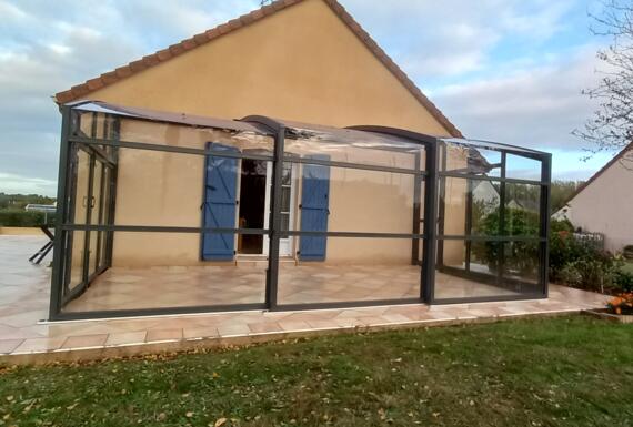 Réalisation d'un abri de terrasse Gustave Rideau à Saint-Pierre-des-Nids pour Nelly