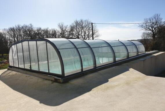 Réalisation d'un abri de piscine Gustave Rideau à Alloue pour Laurent