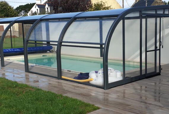 Réalisation d'un abri de piscine Gustave Rideau à Vannes pour Stéphane