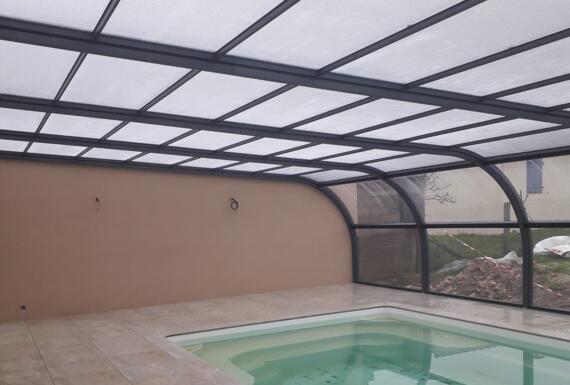 Réalisation d'un abri de piscine Gustave Rideau à Bretignolles-sur-Mer pour Bruno et Jacqueline