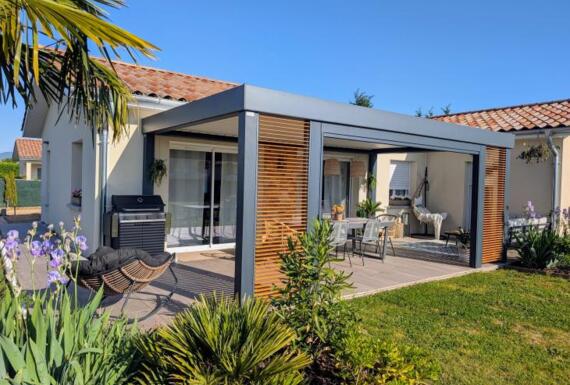 Réalisation d'une pergola Gustave Rideau à Cormoranche-sur-Saone pour Diana et Matthieu