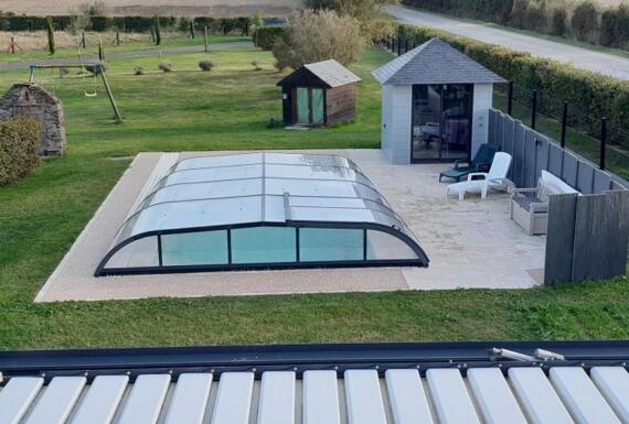 Réalisation d'un abri de piscine Gustave Rideau à Vallons-de-L’erdre pour Jean-gabriel