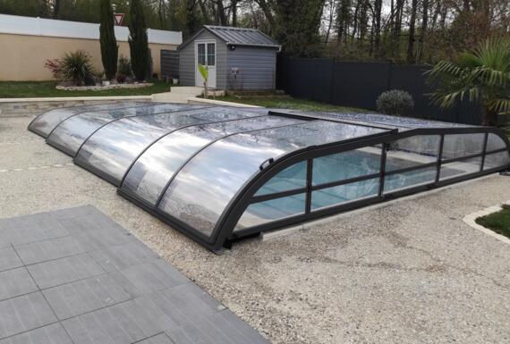 Réalisation d'un abri de piscine Gustave Rideau à Soyaux pour Christophe