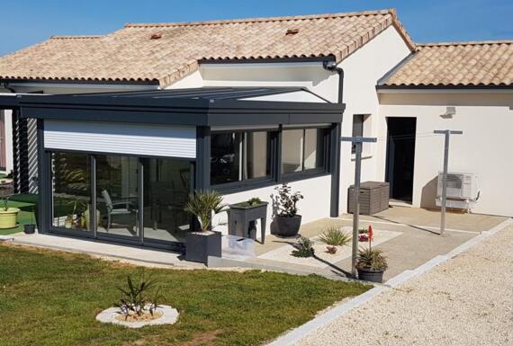 Réalisation d'une véranda Gustave Rideau à Quincay pour Jean-claude et Monique