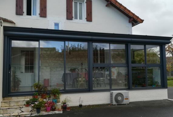 Réalisation d'une véranda Gustave Rideau à L’isle-D’espagnac pour Gilbert et Danielle