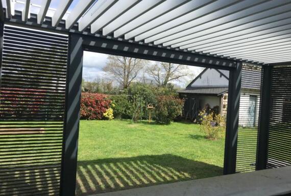 Réalisation d'une pergola Gustave Rideau à Saint-Martin-du-Fouilloux pour Fabienne et Bruno
