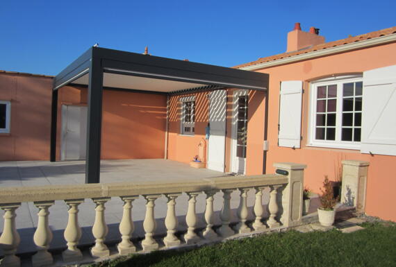 Réalisation d'une pergola Gustave Rideau à Bellevigny pour Joseph et Andrée