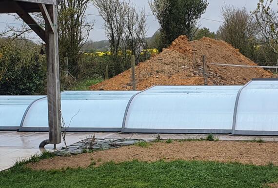 Réalisation d'un abri de piscine Gustave Rideau à Marigne pour Olivier