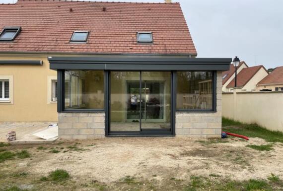 Réalisation d'une véranda Gustave Rideau à Brieres-Les-Scelles pour Maxime