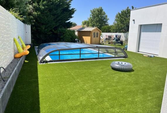 Réalisation d'un abri de piscine Gustave Rideau à Saint-Georges-de-Pointindoux pour Christophe