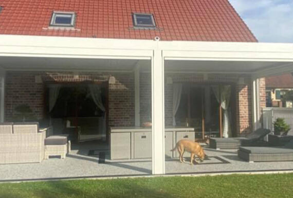 Réalisation d'une pergola Gustave Rideau à Bruay-La-Buissiere pour Mathieu et Isabelle