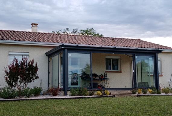 Réalisation d'une véranda Gustave Rideau à Beaumont-de-Lomagne pour Marie-Laure