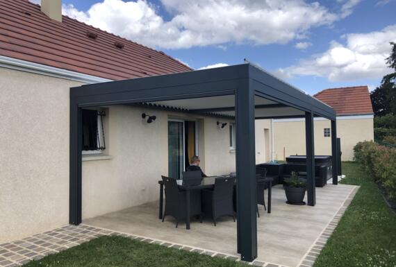 Réalisation d'une pergola Gustave Rideau à Corquilleroy pour Jeremy