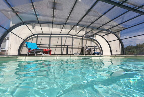 Réalisation d'un abri de piscine Gustave Rideau à Melesse pour Michel et Anne-Marie
