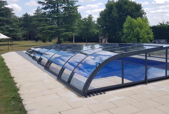 Réalisation d'un abri de piscine Gustave Rideau à Villorceau pour Pascal