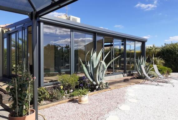 Réalisation d'une véranda Gustave Rideau à Cruscades pour Anne