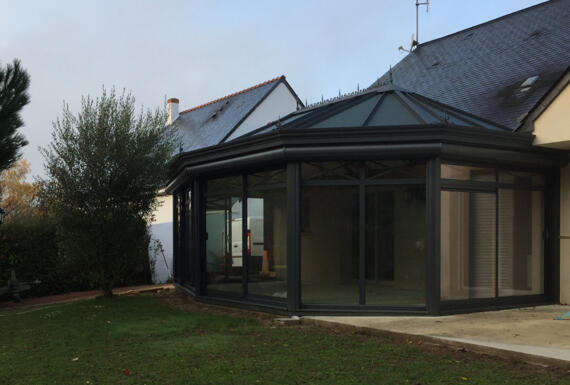 Réalisation d'une véranda Gustave Rideau à Saint-Leger-de-Linieres pour Jean-louis et Françoise