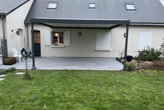 Réalisation d'une pergola Gustave Rideau à Nouzilly pour Gérard