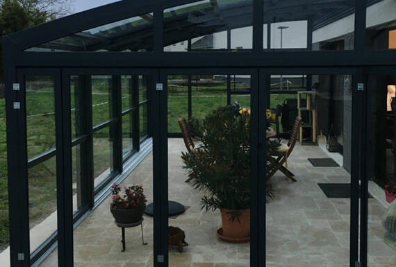 Réalisation d'un abri de terrasse Gustave Rideau à Avoine pour Daniel