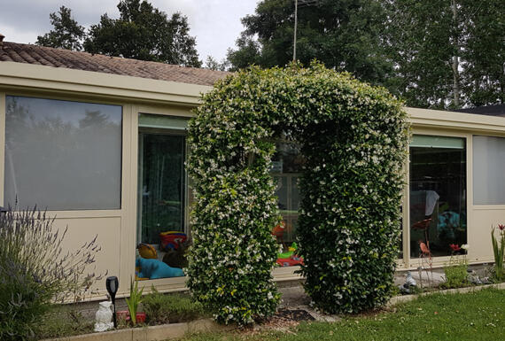 Réalisation d'une véranda Gustave Rideau à Montlieu-La-Garde pour Isabelle