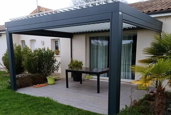Réalisation d'une pergola Gustave Rideau à La Rochefoucauld-En-Angoumois pour Philippe