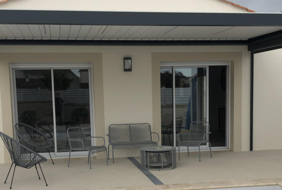 Réalisation d'une pergola Gustave Rideau à Longeville-sur-Mer pour Jean et Mireille