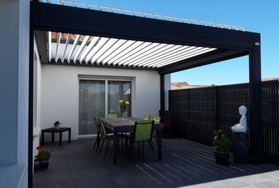 Réalisation d'une pergola Gustave Rideau à Olonne-sur-Mer pour Jacqueline et Michel