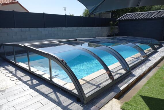 Réalisation d'un abri de piscine Gustave Rideau à Chemille-En-Anjou pour Sebastien
