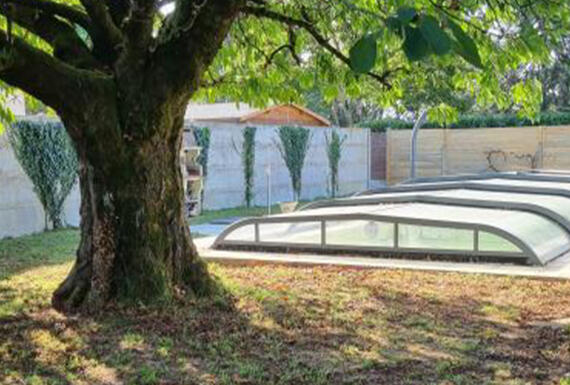 Réalisation d'un abri de piscine Gustave Rideau à La Jonchere pour Francoise