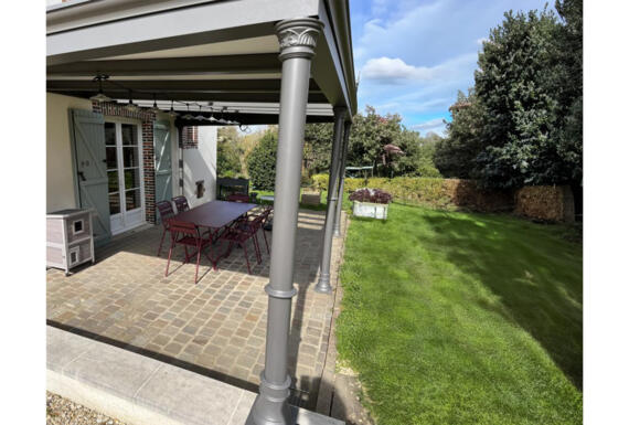 Réalisation d'une pergola Gustave Rideau à Montacher-Villegardin pour Annie