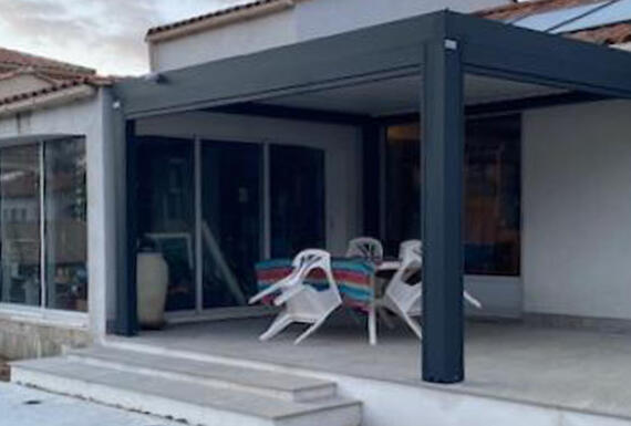 Réalisation d'une pergola Gustave Rideau à Jard-sur-Mer pour Claudine