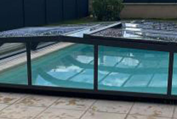 Réalisation d'un abri de piscine Gustave Rideau à La Bazoge pour Alexandre