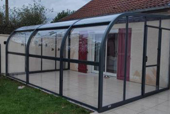 Réalisation d'un abri de terrasse Gustave Rideau à Nargis pour Céline et Alain
