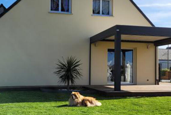 Réalisation d'une pergola Gustave Rideau à Brece pour Florian et Morgane