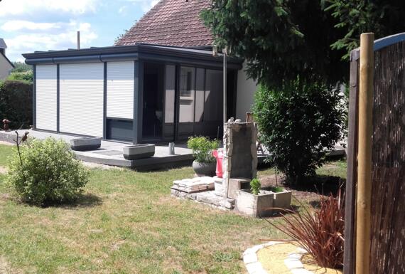 Réalisation d'une véranda Gustave Rideau à Rivarennes pour James et Mary-Line