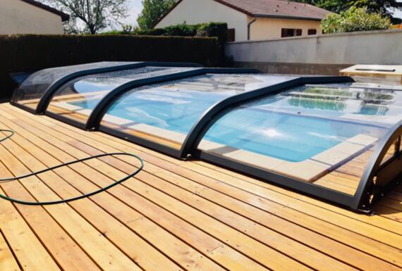 Réalisation d'un abri de piscine Gustave Rideau à Saint-Beauzire pour Christian