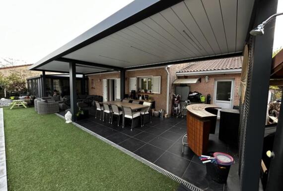 Réalisation d'une pergola Gustave Rideau à Bouloc pour Mickael