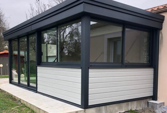 Réalisation d'une véranda Gustave Rideau à St-Crespin-sur-Moine pour Cédric et Stéphanie