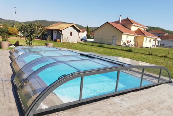 Réalisation d'un abri de piscine Gustave Rideau à Chozeau pour Jerome