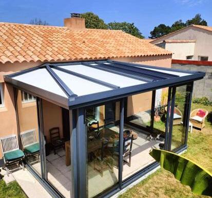Réalisation d'une véranda Gustave Rideau à Olonne-sur-Mer pour FREDDY ET PEGGY