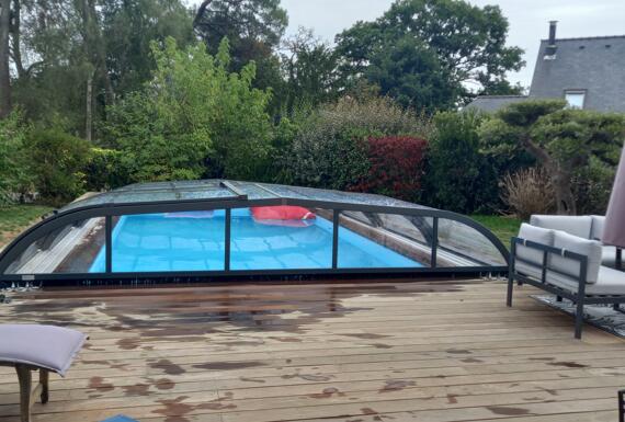 Réalisation d'un abri de piscine Gustave Rideau à Arradon pour Marie-Noëlle et Hervé