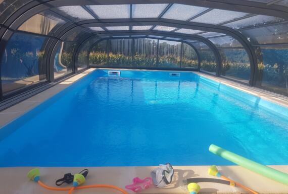 Réalisation d'un abri de piscine Gustave Rideau à L’Aiguillon-sur-Vie pour Olivier