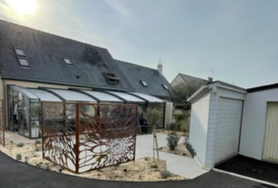 Réalisation d'un abri de terrasse Gustave Rideau à Les-Ponts-de-Ce pour RICHARD ISABELLE