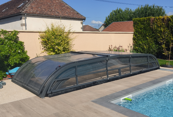 Réalisation d'un abri de piscine Gustave Rideau à Saint-Lye pour Corine