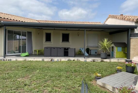 Réalisation d'une pergola Gustave Rideau à Saint-Quentin-de-Caplong pour Vincent
