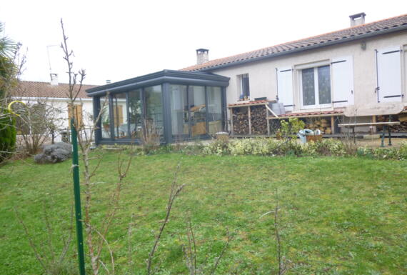 Réalisation d'une véranda Gustave Rideau à Saintes pour JEAN MARIE