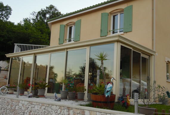 Réalisation d'une véranda Gustave Rideau à Neuvic pour Claude