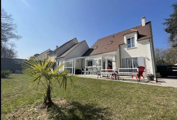 Réalisation d'un abri de terrasse Gustave Rideau à Orry-La-Ville pour Josette